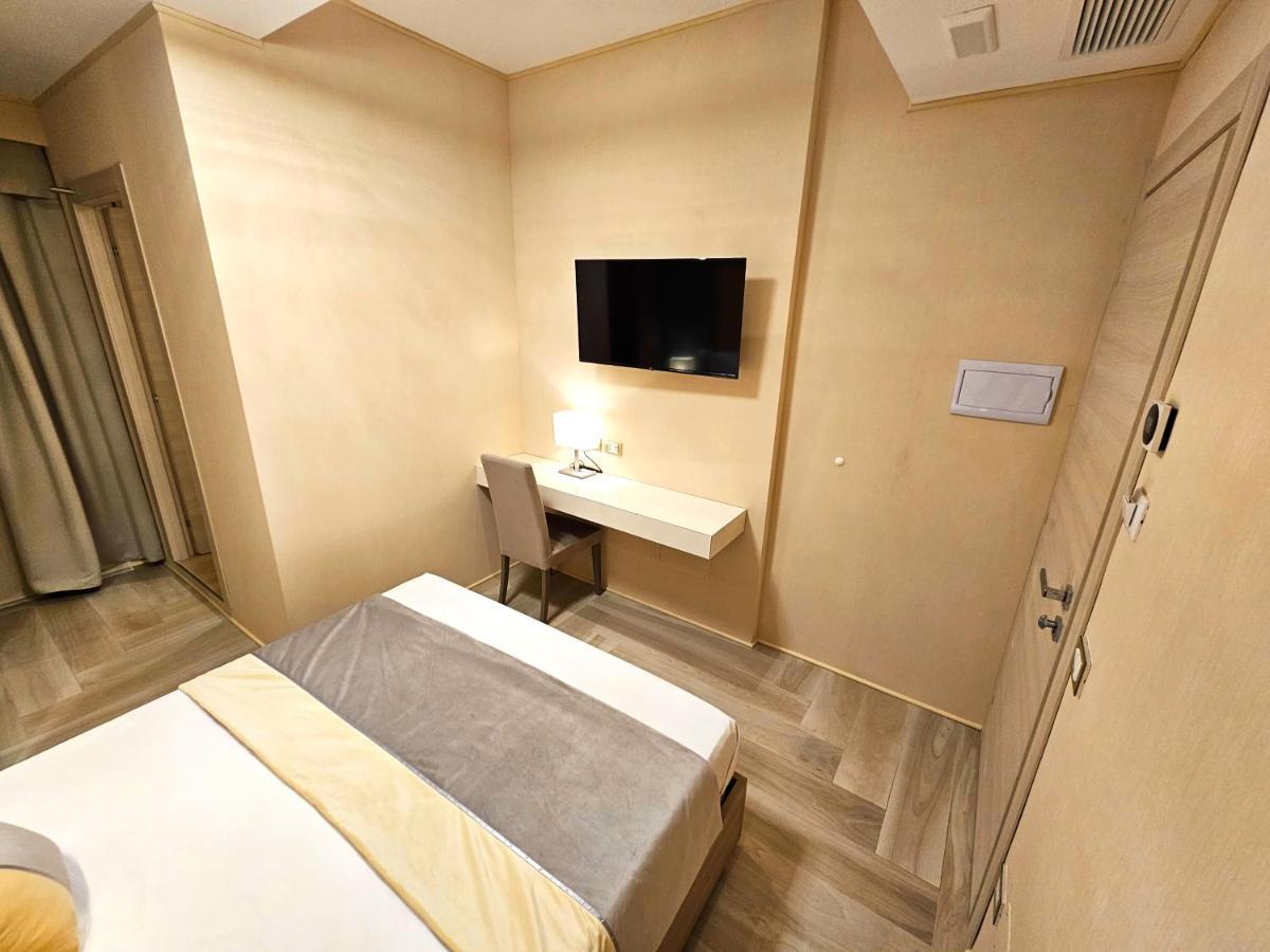 לצ'ה Astoria Supreme - Modern Boutique Suites מראה חיצוני תמונה