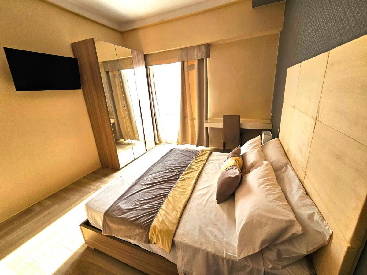לצ'ה Astoria Supreme - Modern Boutique Suites מראה חיצוני תמונה